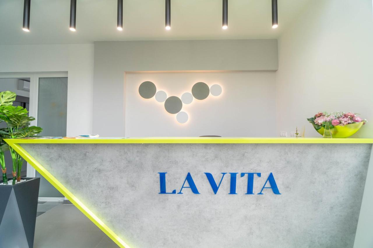 La Vita Premium Panzio Gyula Luaran gambar